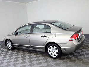 Honda Civic Elegance LPG ATM 1.8 103kW (4 foto / 9)