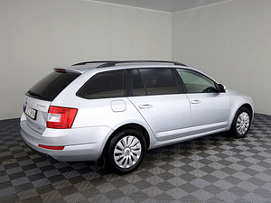 Skoda Octavia Comfortline 4x4 2.0 TDI 110kW (3 фото из 7)