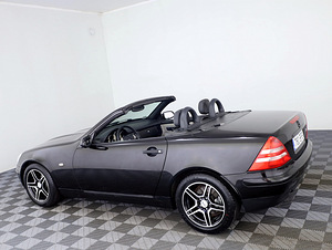 Mercedes-Benz SLK 200 Luxury ATM 2.0 100kW (4 фото из 8)
