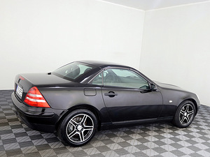 Mercedes-Benz SLK 200 Luxury ATM 2.0 100kW (6 фото из 8)
