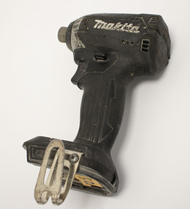 Ударный шуруповерт Makita DTD153 170 Н·м бесщеточный (2 фото из 2)