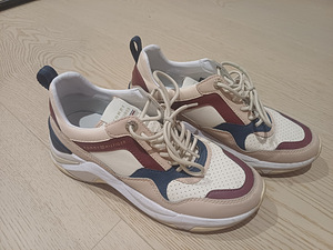 Кеды Tommy Hilfiger (1 фото из 3)