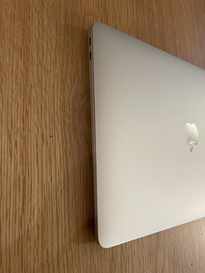 MacBook Air 13" M1 (2020) 8GB/256GB (5 foto / 7)