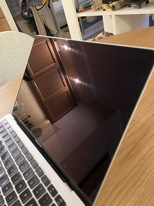 MacBook Air 13" M1 (2020) 8GB/256GB (3 foto / 7)