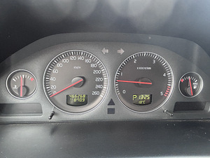 Volvo v70 2006 2.4 120kw (13 фото из 15)