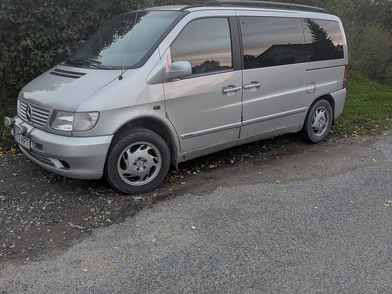 Mercedes Benz v220