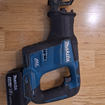 Makita DJR188