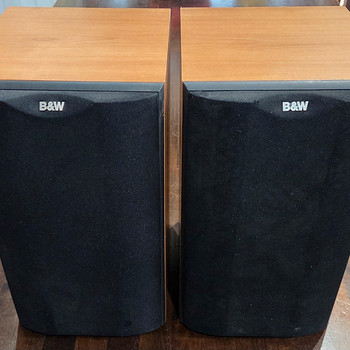 B&W Bowers & Wilkinsi DM601 S2 HiFi riiulikõlar