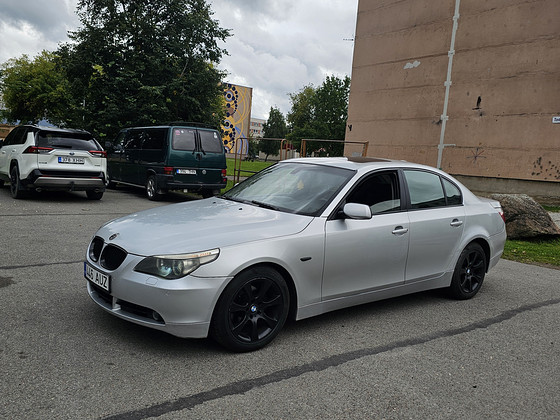 BMW E60