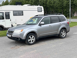 SUBARU FORESTER (1 фото из 10)