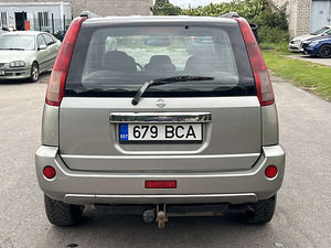 NISSAN X-TRAIL (8 foto / 11)