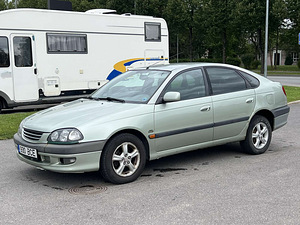 TOYOTA AVENSIS (1 фото из 10)