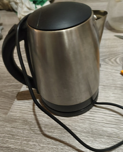 Elektriline veekeetja (6 foto / 10)
