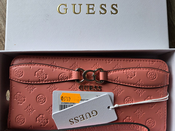 Rahakott GUESS