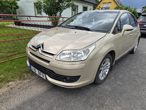 Citroen C4 (3 фото из 5)