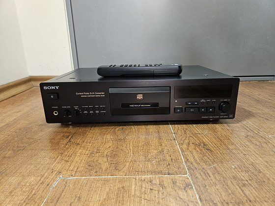 Sony CDP-XB930 Stereo Compact Disc Player