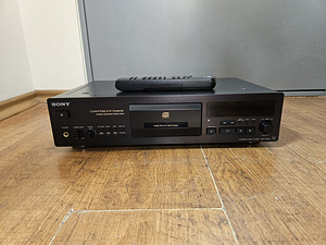 Sony CDP-XB930 Stereo Compact Disc Player (1 фото из 4)