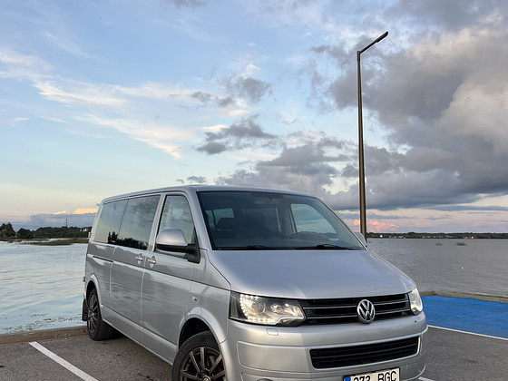 Volkswagen T5 Caravelle 2012 2.0TDI 132 кВт