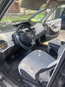 Продать или обменять Citroën C4 Picasso (меньше, автомат) (1 фото из 10)