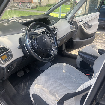 Продать или обменять Citroën C4 Picasso (меньше, автомат)