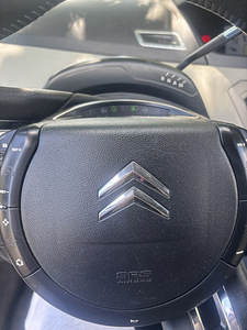 Продать или обменять Citroën C4 Picasso (меньше, автомат) (3 фото из 10)