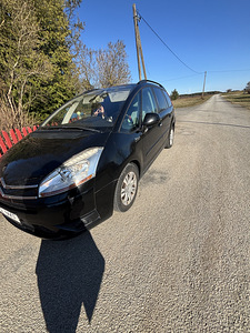 Продать или обменять Citroën C4 Picasso (меньше, автомат) (8 фото из 10)