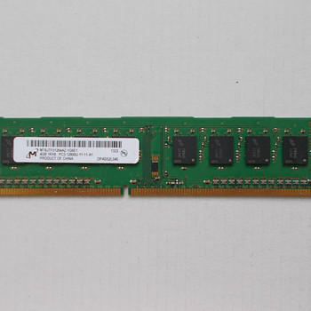Память 4GB DDR3 PC3-12800