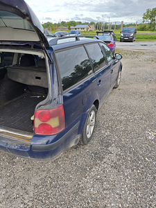 Volkswagen Passat Variant 1.9 TDI, 74 кВт, (2 фото из 14)