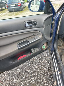 Volkswagen Passat Variant 1.9 TDI, 74 кВт, (11 фото из 14)