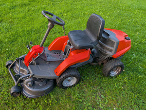 Райдер Husqvarna R111B (1 фото из 5)
