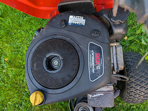 Райдер Husqvarna R111B (5 фото из 5)