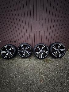 Volvo 21” 5-Double Spoke Diamond Cut (1 фото из 9)