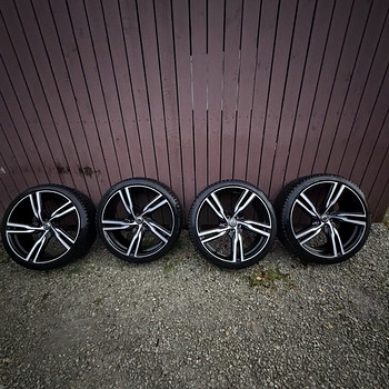 Volvo 21” 5-Double Spoke Diamond Cut