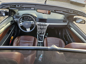 Opel Astra Twin Top Cabriolet 1.9 CDTI, 110 kW (150 hj), (6 foto / 7)