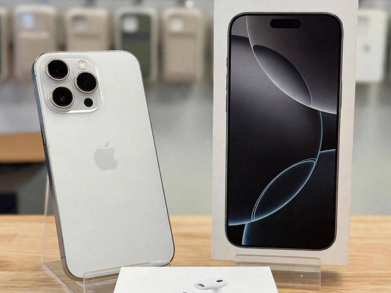 Apple iPhone 16 Pro 128GB Гарантия 1 год