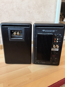 Активные колонки Audioengine A5+ Classic (2 фото из 3)