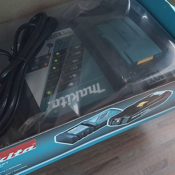 Makita 18V 5,0 Ah LI-ion aku + Laadija UUS