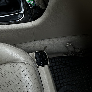 Mercedes-Benz e320 (4 фото из 9)