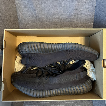 Müüa Adidas tossud väga heas korras. Suurus 46 2/3