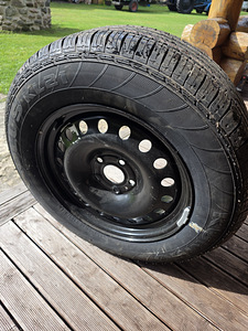 Запасное колесо Jeep Grand Cherokee (1 фото из 5)
