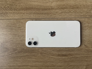 iPhone 11 64gb (1 foto / 7)