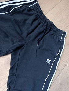 Спортивные штаны (2 фото из 2)