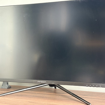 4K IPS monitor 32 tolli