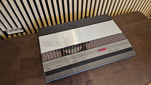 Bang & Olufsen Beogram CD 3300 (2 foto / 4)