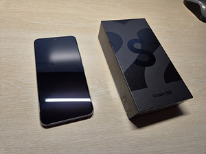 Samsung Galaxy S22 128gb (1 foto / 4)
