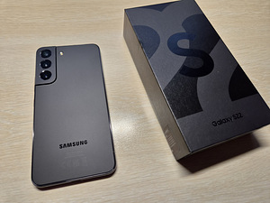 Samsung Galaxy S22 128gb (2 foto / 4)