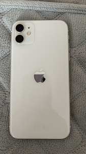 iPhone 11 (3 foto / 3)