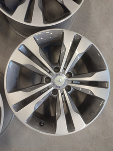 Mercedes Benz valuveljed (2 foto / 7)