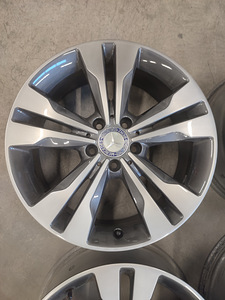 Mercedes Benz valuveljed (6 foto / 7)