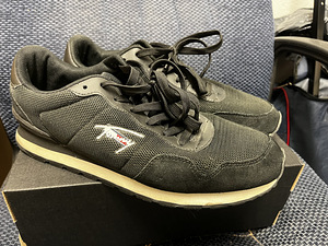 Tommy Hilfiger sneakers 43 27.5cm (2 foto / 2)